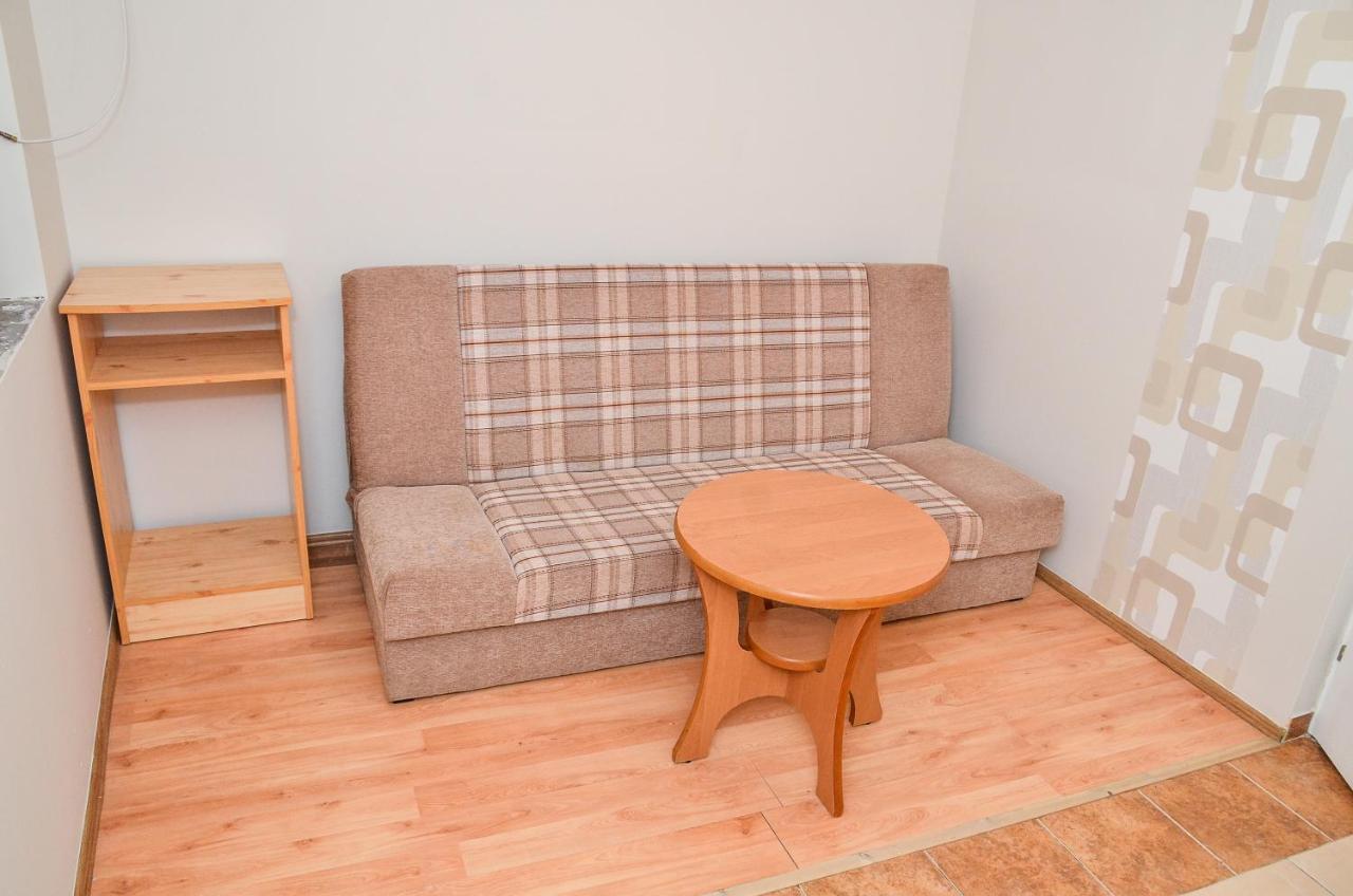 HajdúszoboszlóGabor Aron Apartman公寓式酒店 外观 照片